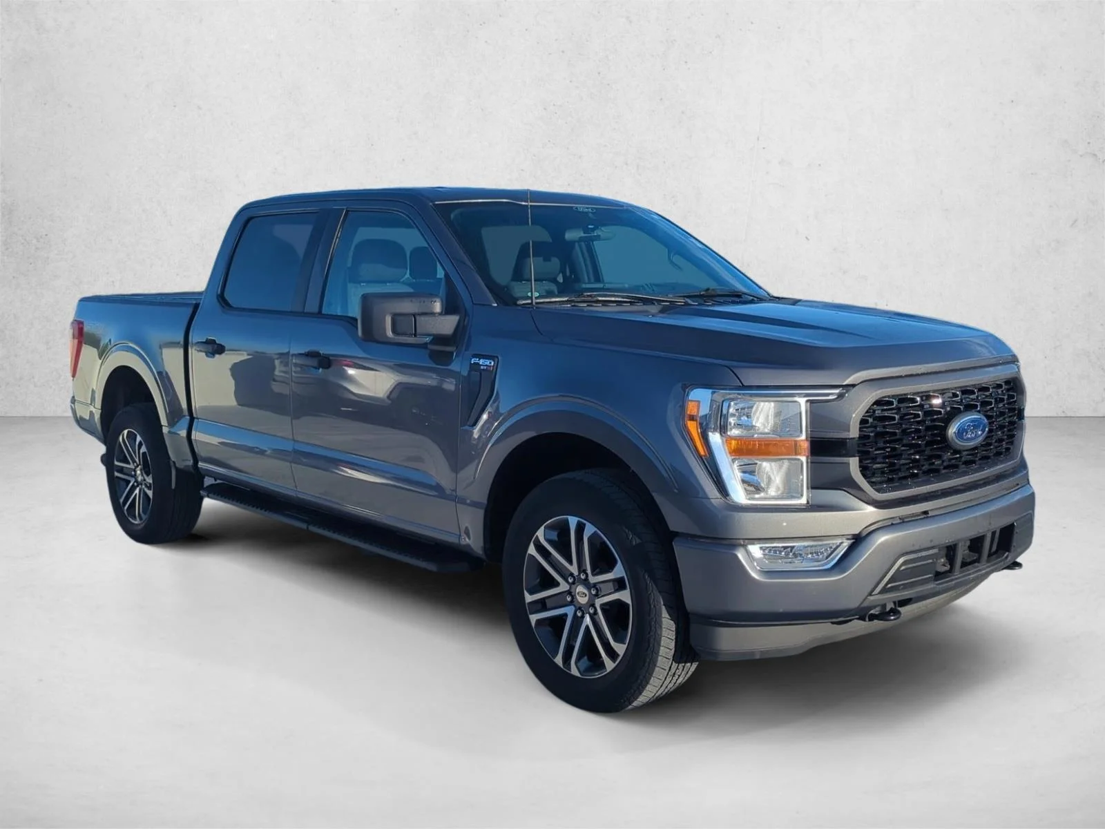 Used 2021 Carbonized Gray Metallic Ford XL image 3