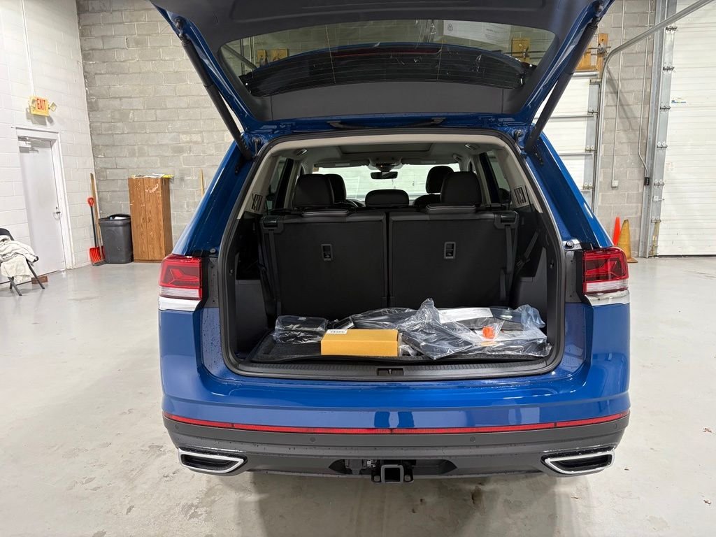 New 2026 Blue Volkswagen SE w/Technology image 14