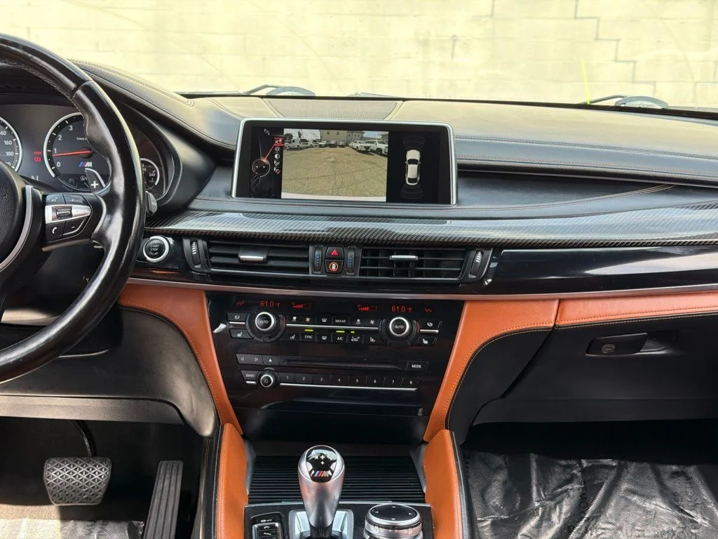 Used 2016 White BMW Base image 18