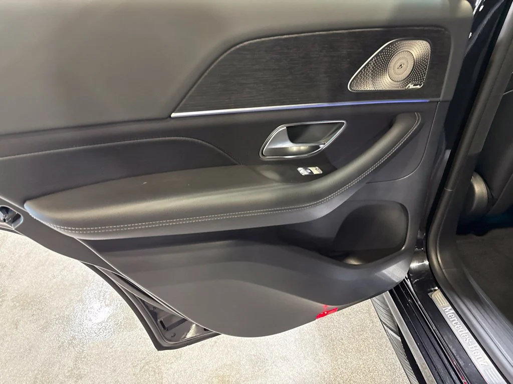 New 2027 Obsidian Black Metallic Mercedes-Benz GLE 450 image 16
