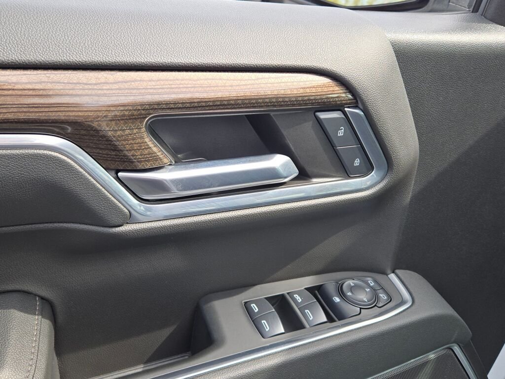 Used 2024 White Chevrolet RST image 21