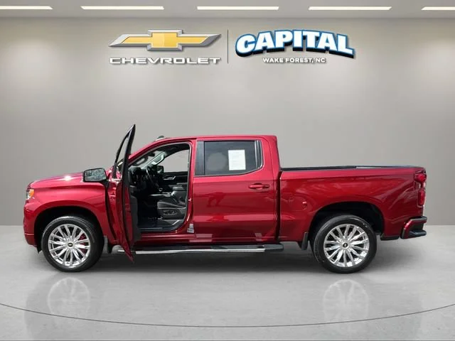 Used 2022 Cherry Red Tintcoat Chevrolet RST image 9