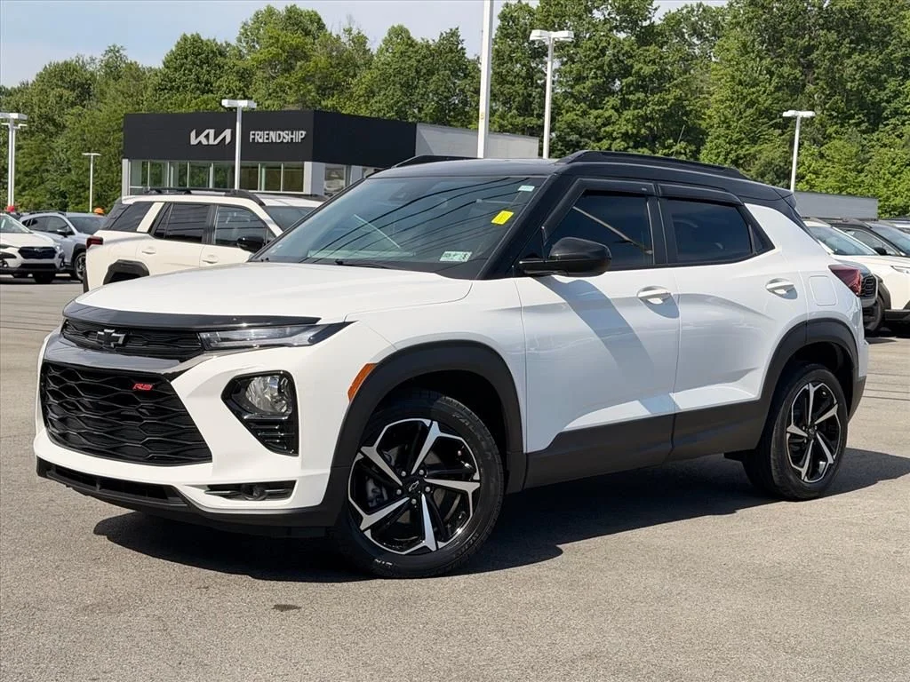 Used 2022 White Chevrolet RS image 2