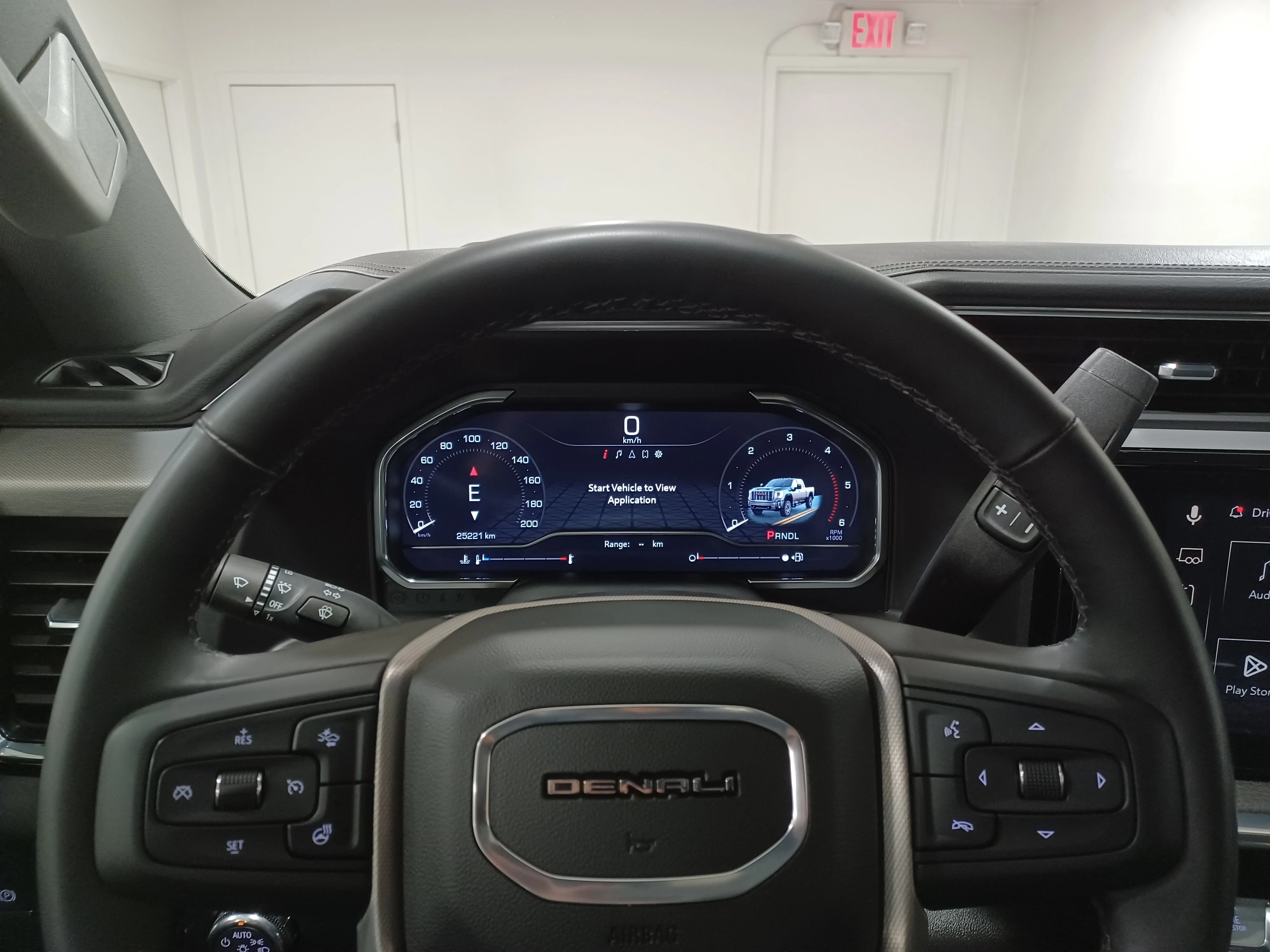 Certified Used 2025 White Frost Tricoat GMC Denali 4WD*No Lux Tax | 6.6L Duramax Diesel | Adapt Cruise | Remote Start | Cooled Leather | Tow Pkg image 15