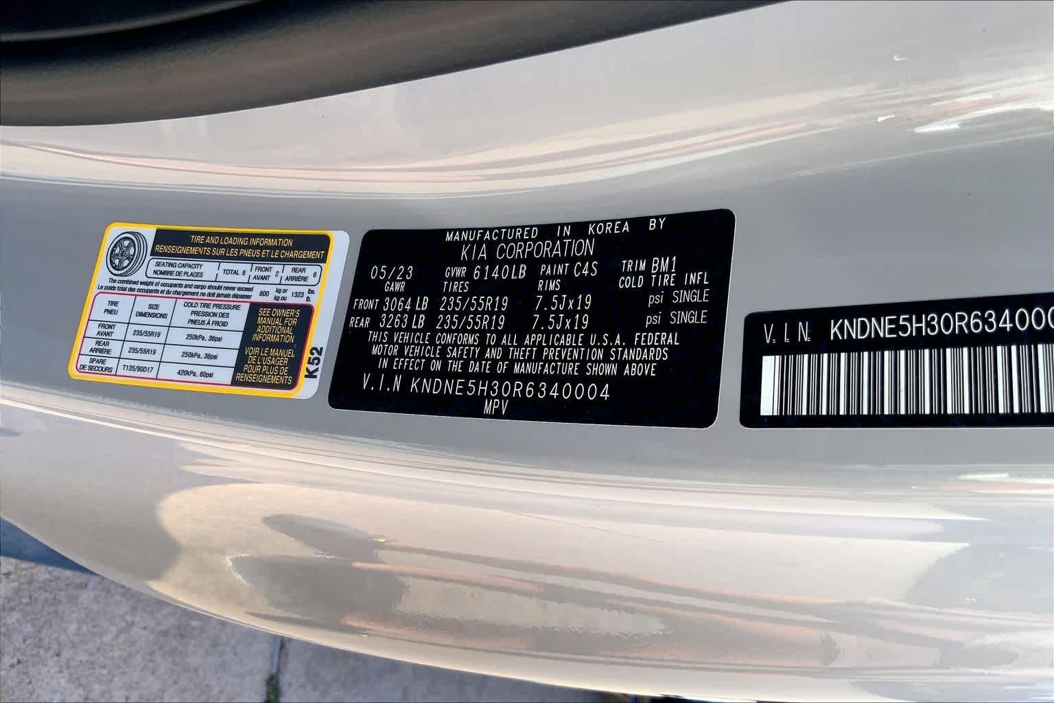Used 2024 Ceramic Silver Kia SX Prestige image 33