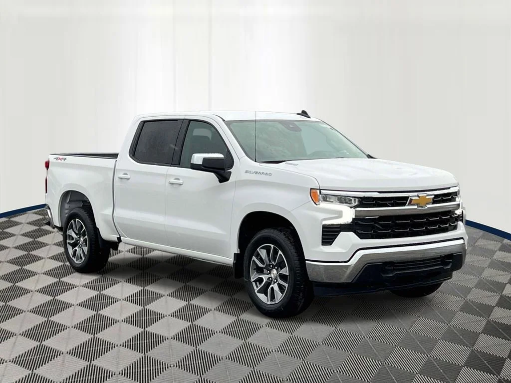 Used 2026 Summit White Chevrolet LT (2FL) image 7