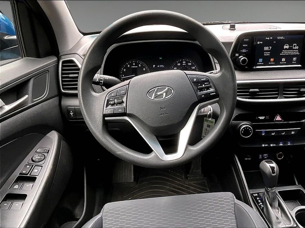 Used 2020 Blue Hyundai SE image 18