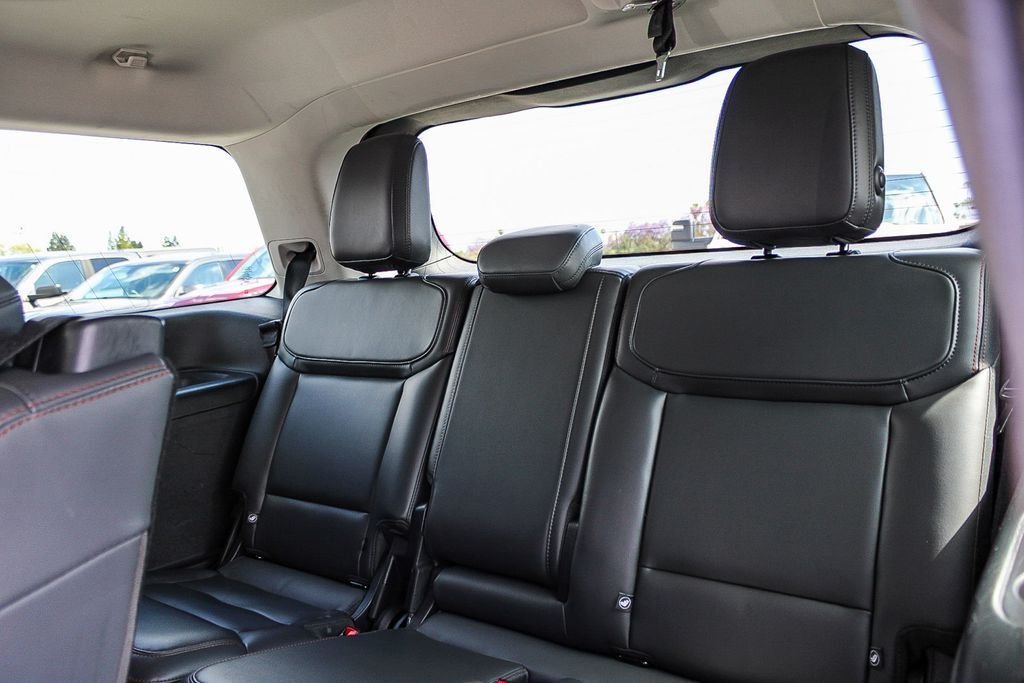 Used 2025 Black Metallic Ford Active image 20