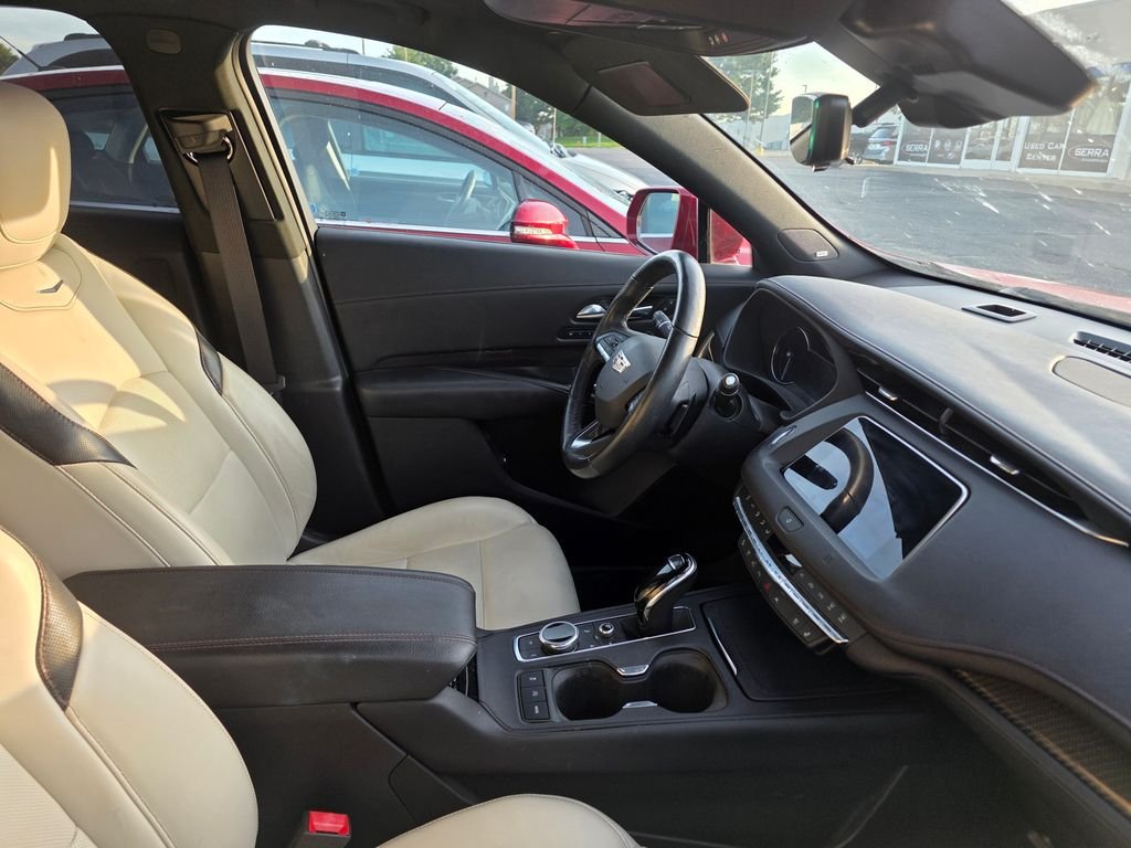 Used 2020 Red Horizon Tintcoat Cadillac Sport image 5