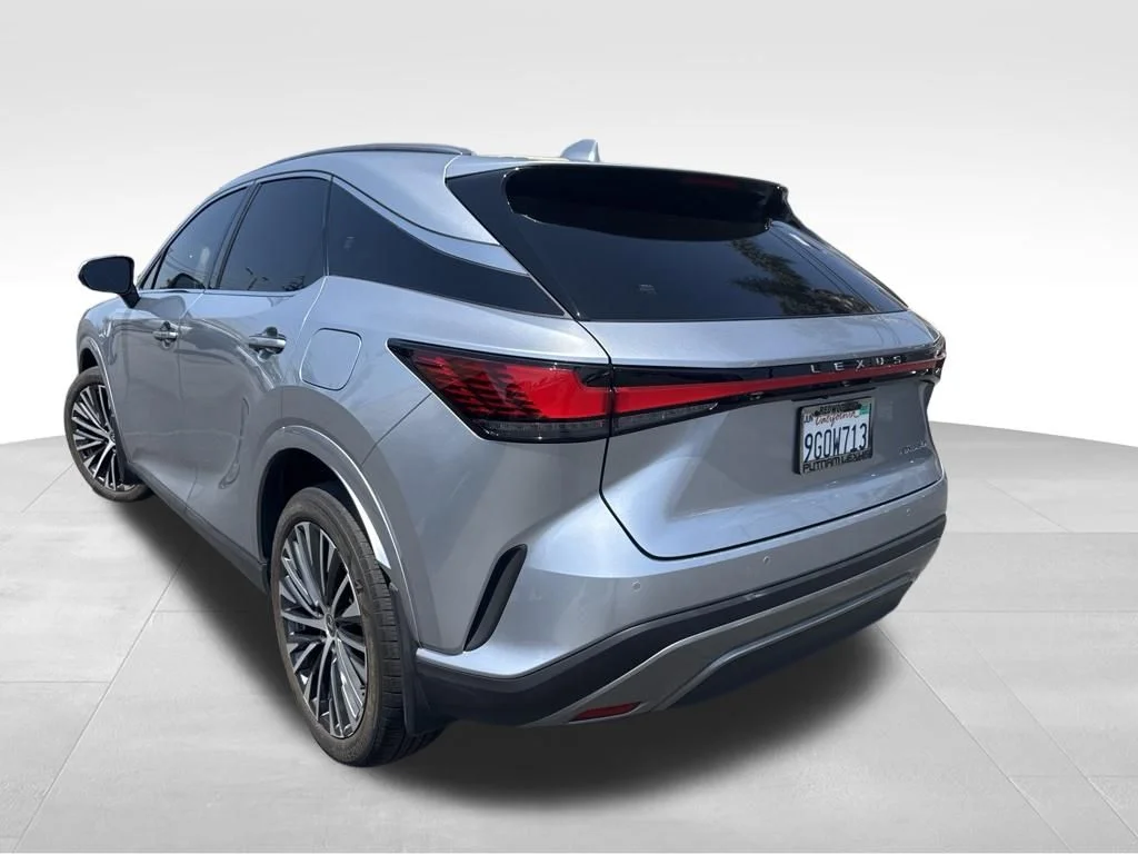 Used 2023 Silver Lexus 350 Premium Plus image 4