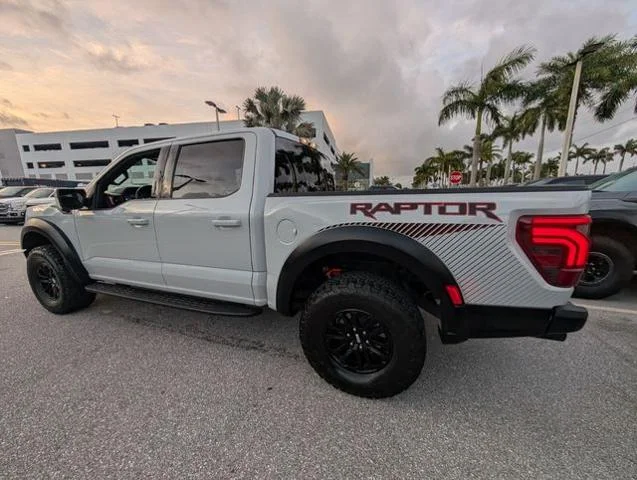 2024 Ford F-150 Raptor - Photo 37