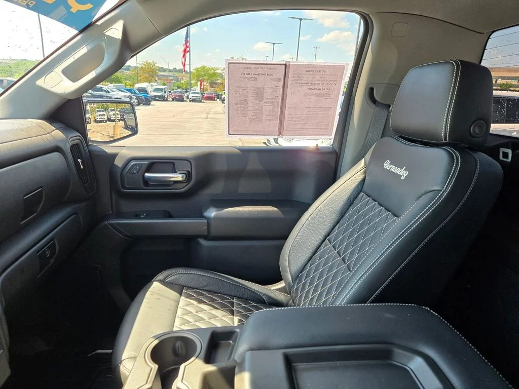 Used 2024 White GMC Pro image 22