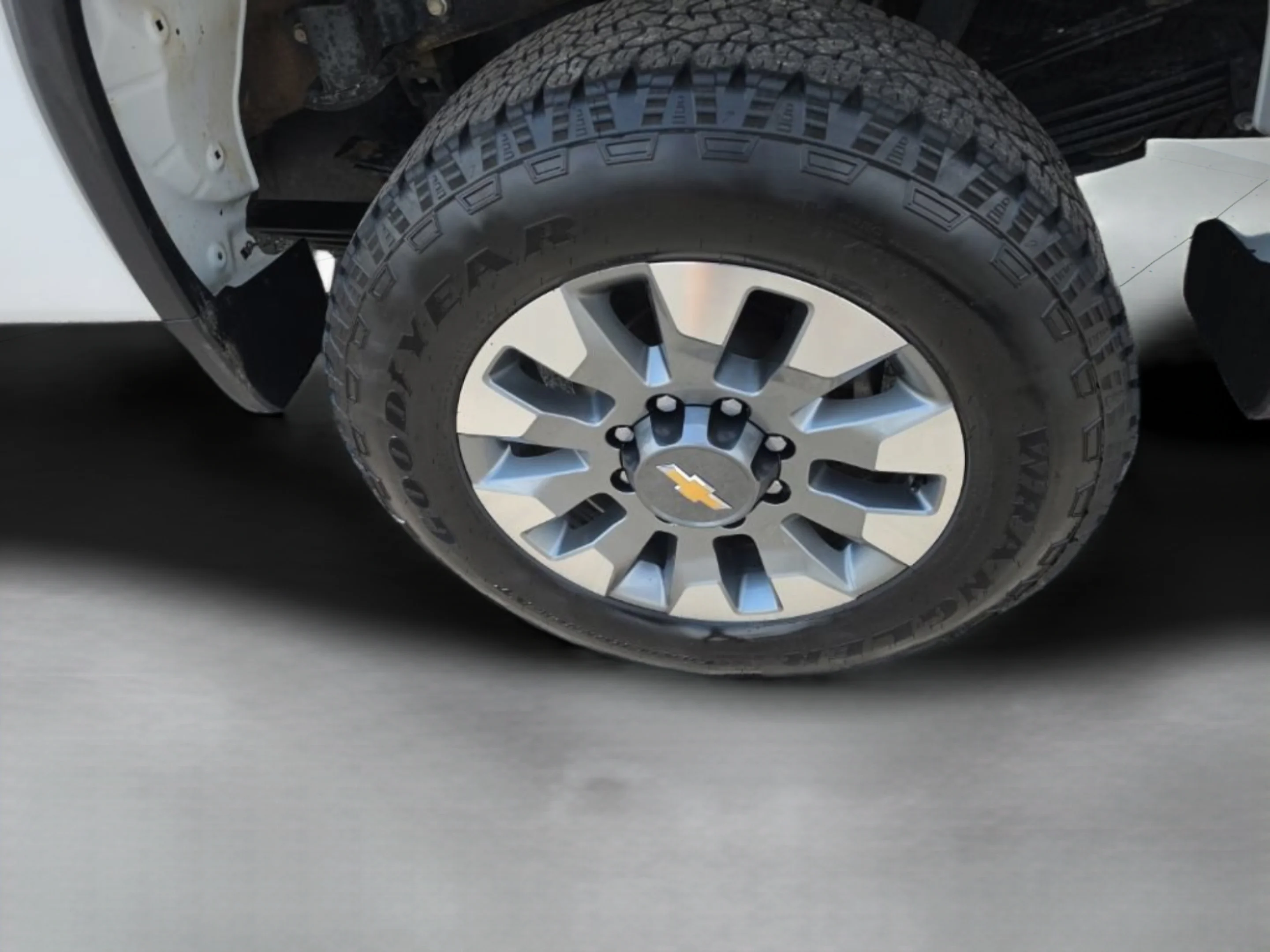 Used 2022 Summit White Chevrolet WT image 31