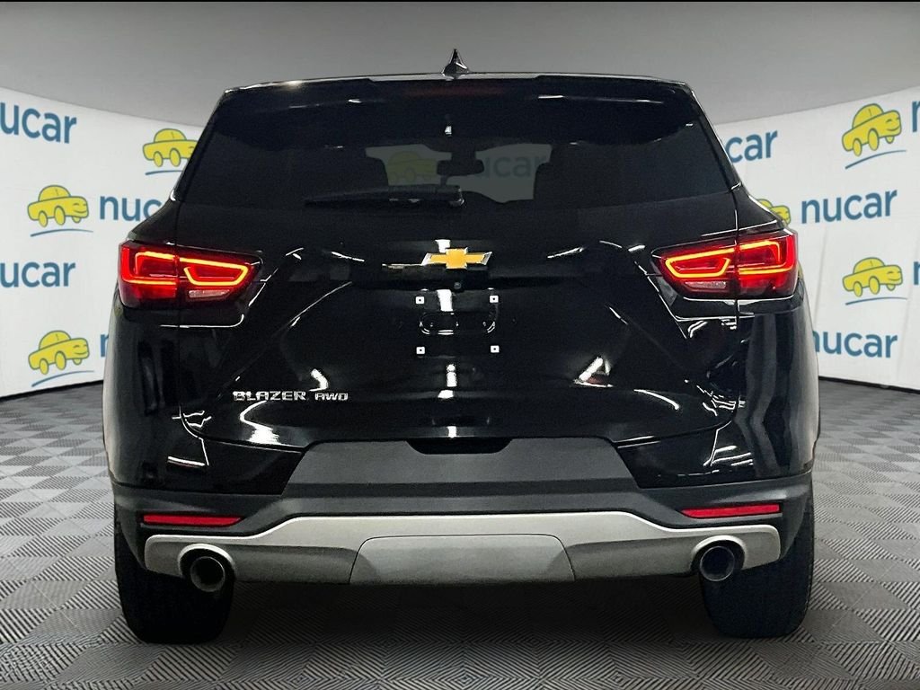 Used 2024 Black Chevrolet LT image 5
