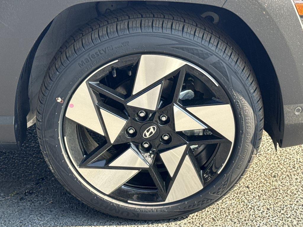New 2026 White Hyundai Limited FWD image 19