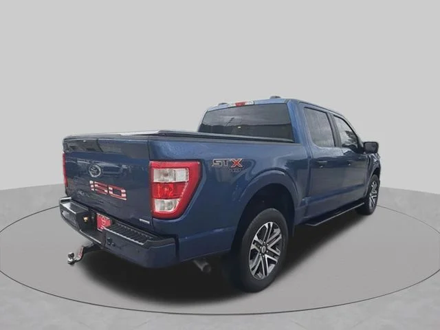 Used 2022 Blue Ford XL image 3