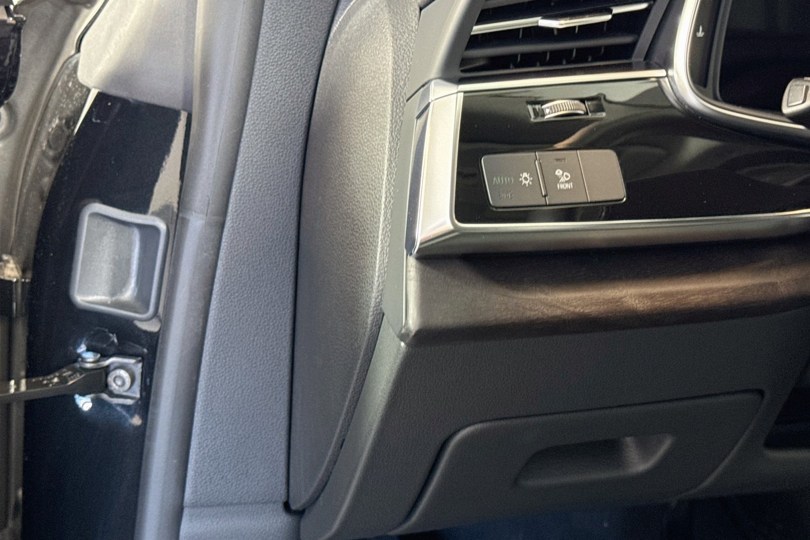 Used 2023 Black Audi Premium Plus image 10