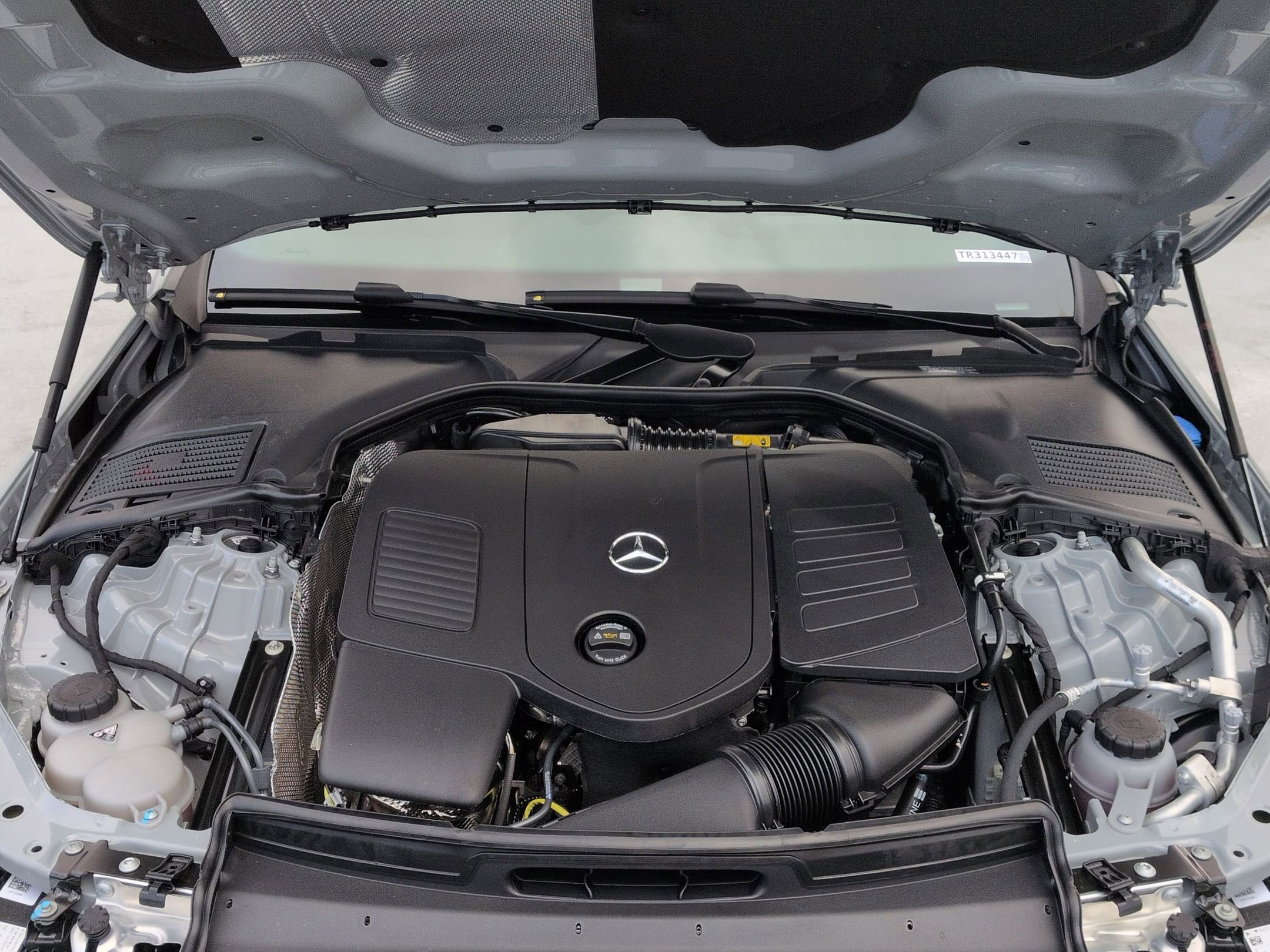 New 2026 MANUFAKTUR Alpine Grey Mercedes-Benz C 300 image 51