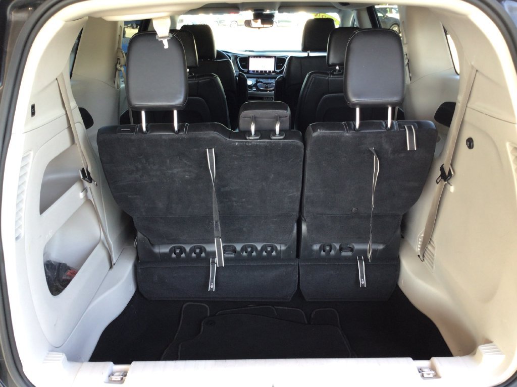 Used 2024 Black Chrysler Touring L image 40