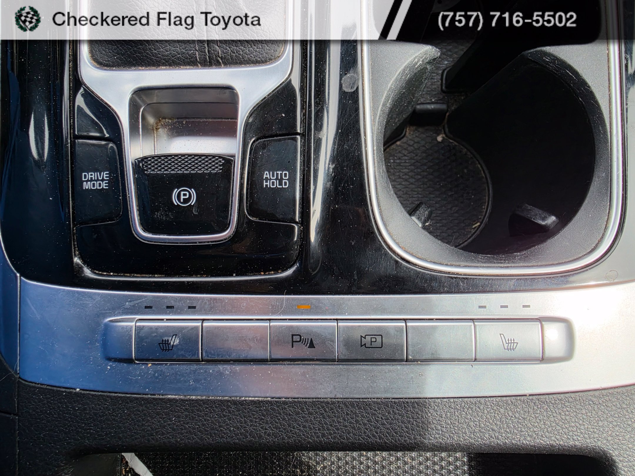Used 2022 Ceramic Silver Kia EX image 18