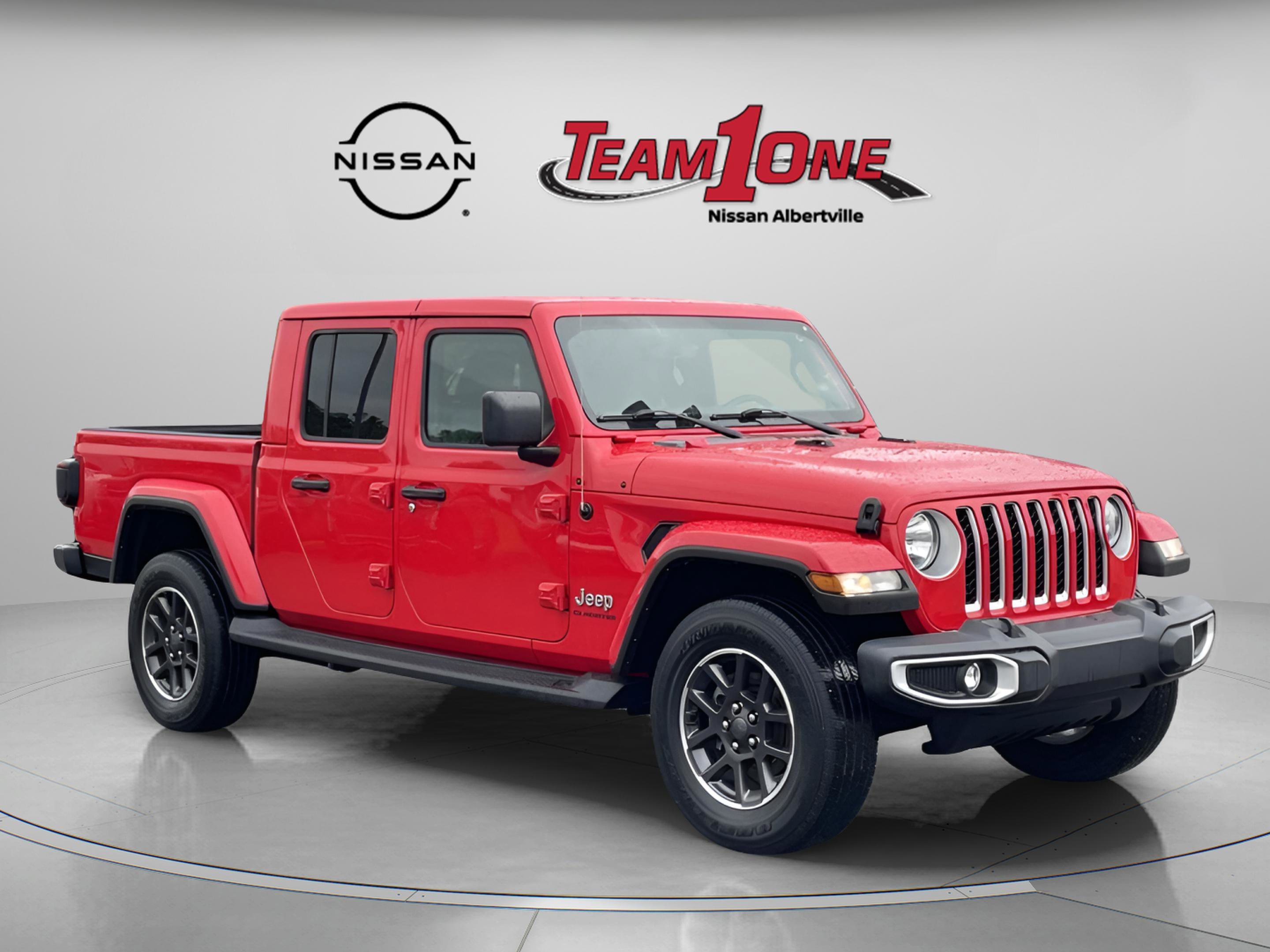 2021 Jeep Gladiator Overland's photo