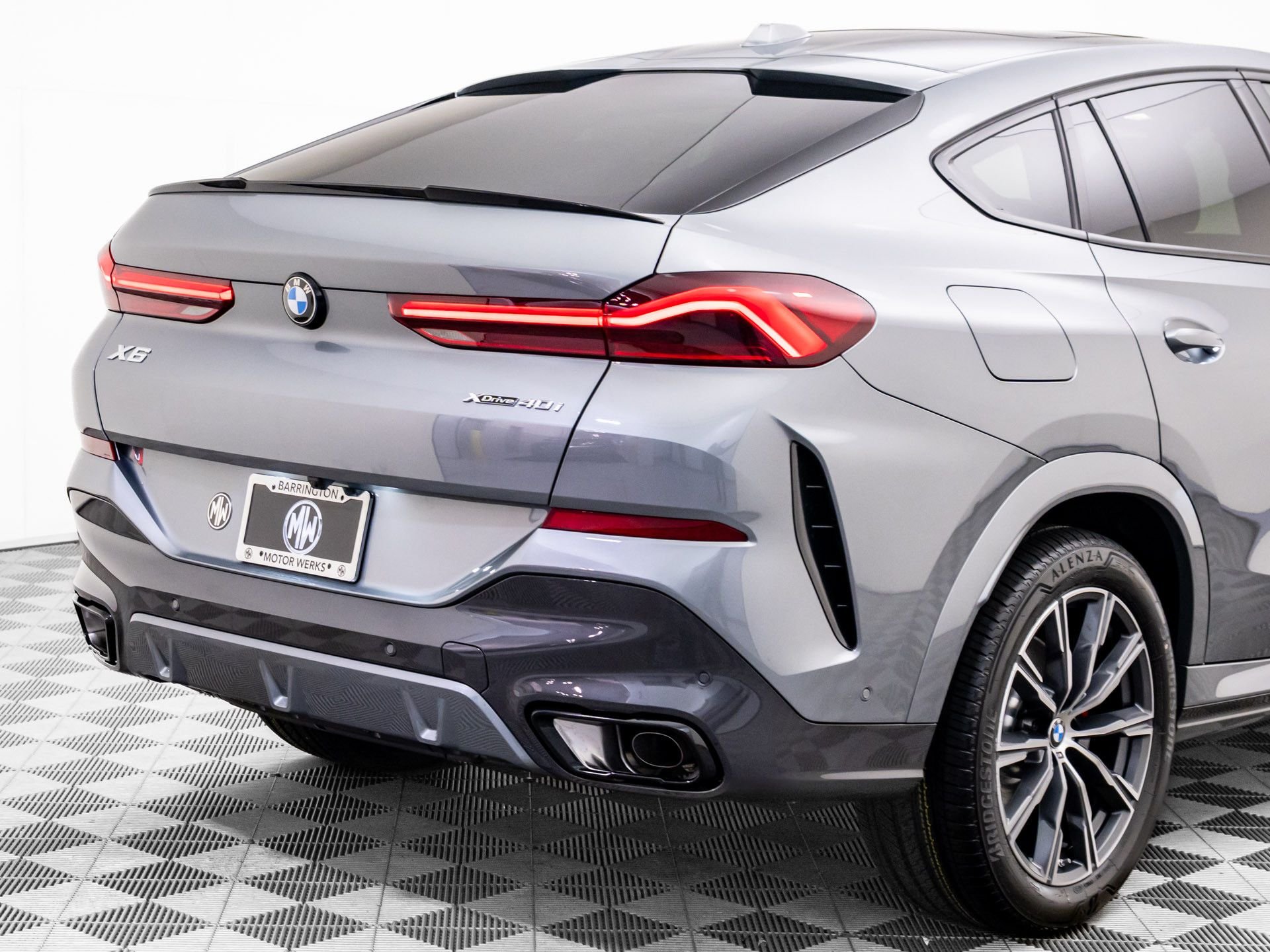 New 2026 Skyscraper Grey Metallic BMW xDrive40i image 36