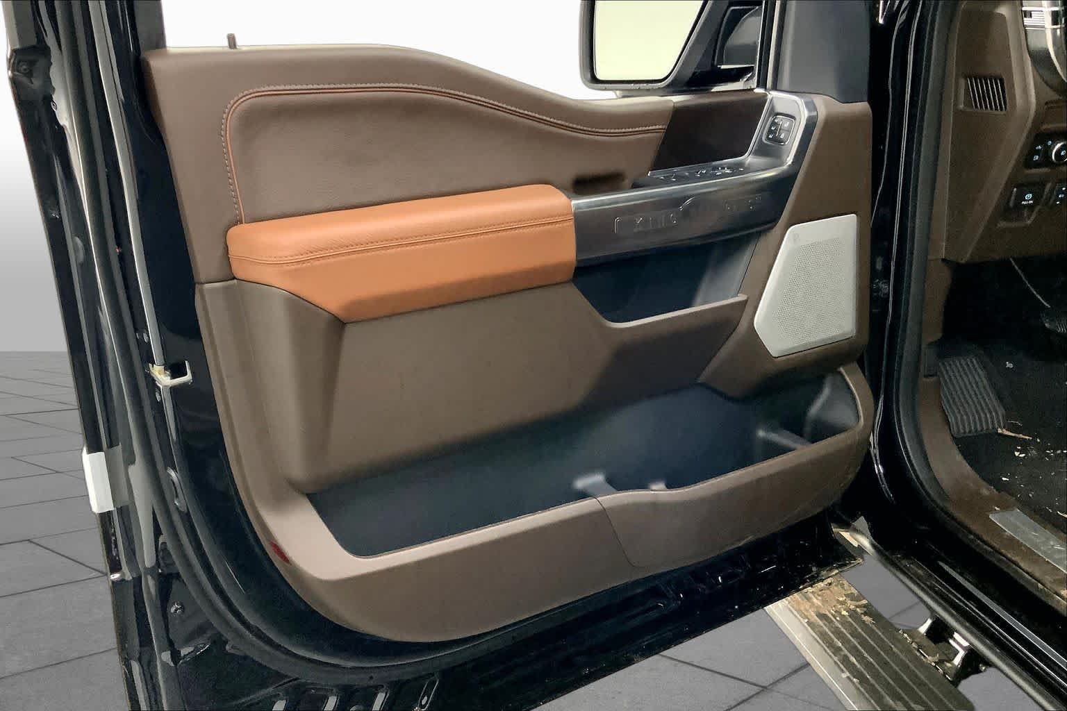 New 2026 Agate Black Metallic Ford King Ranch® image 9