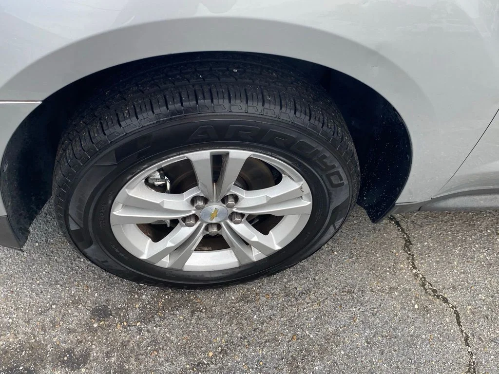 Used 2013 Silver Chevrolet LS image 18