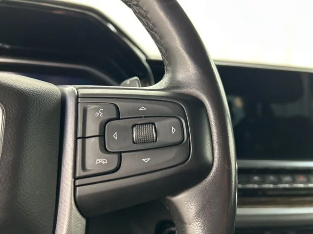 Used 2022 Silver GMC Elevation image 10