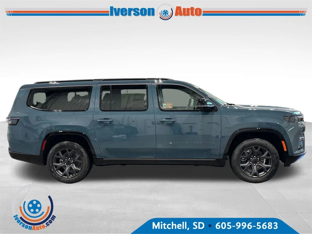 New 2026 Steel Blue Exterior Paint Jeep Limited Altitude image 8