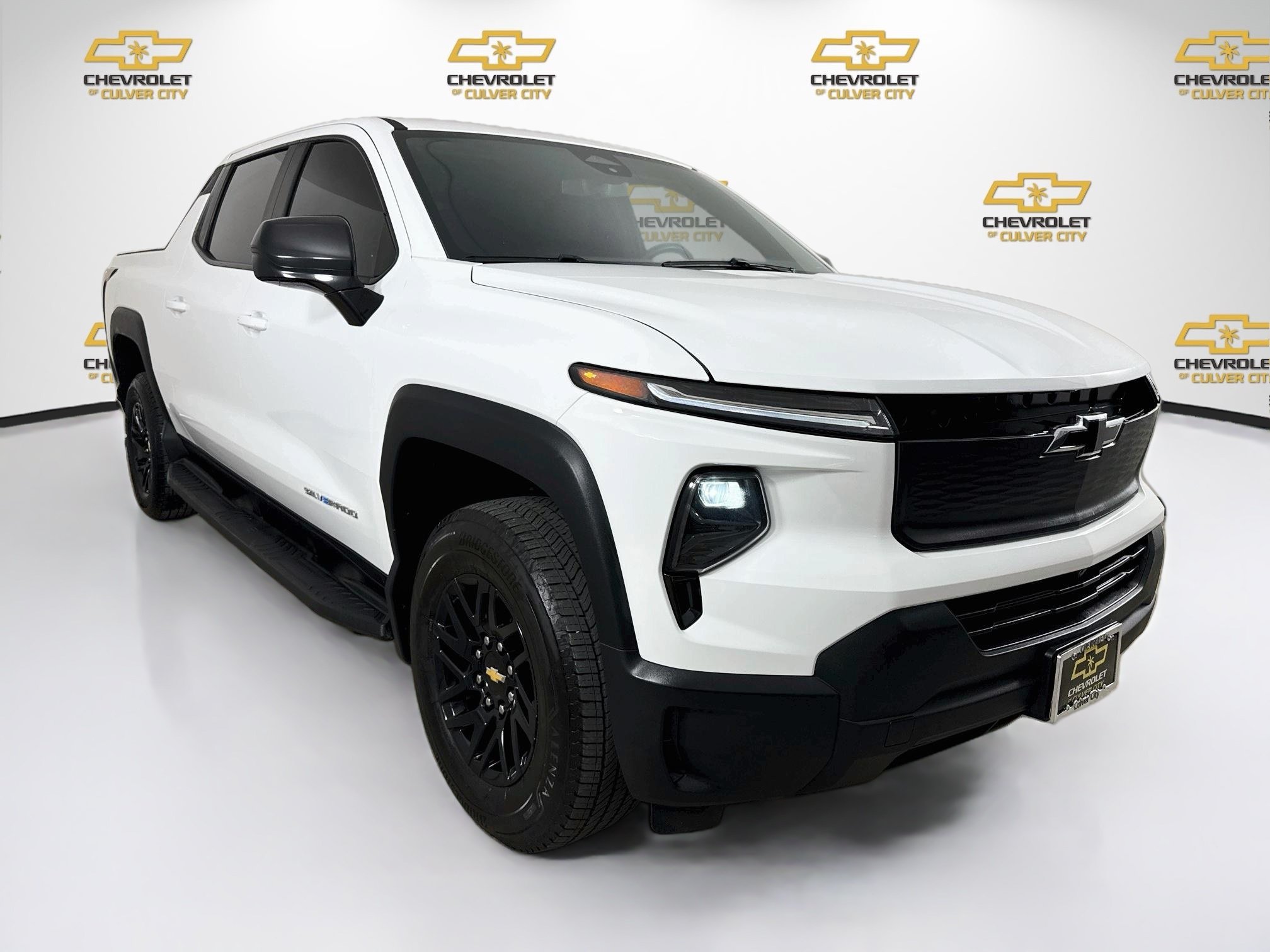 Used 2024 Summit White Chevrolet Work Truck image 1