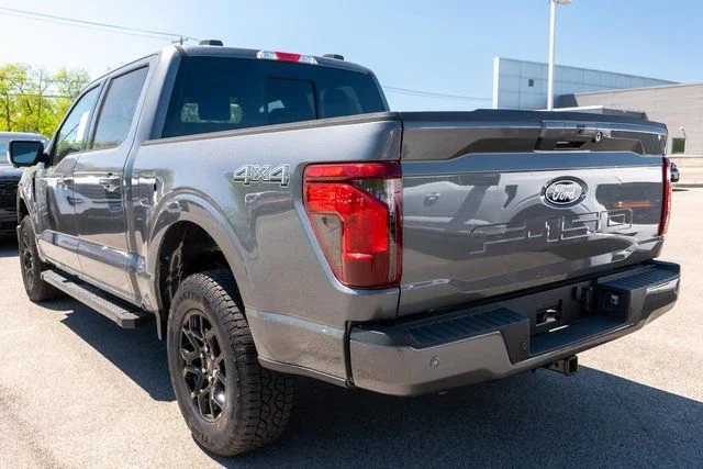 New 2026 Gray Metallic Ford XLT image 7