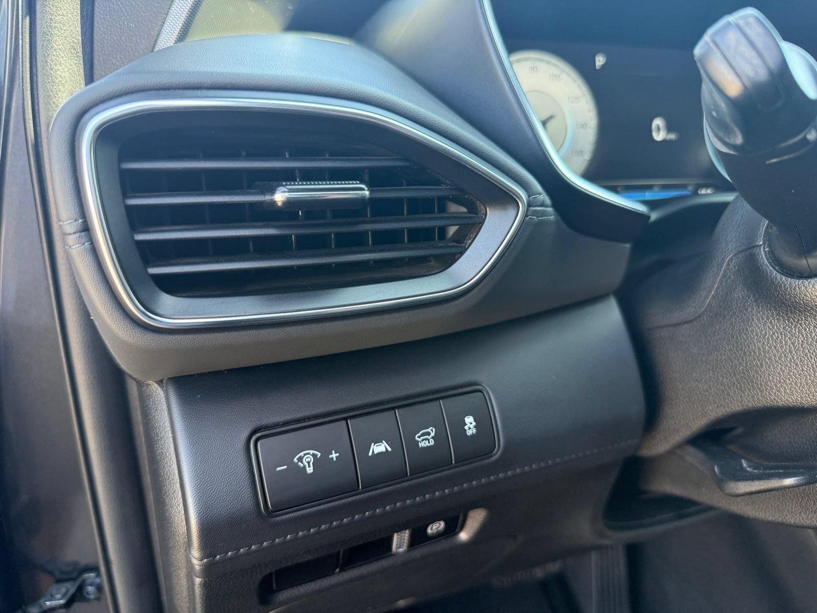 2022 Hyundai Santa Fe SEL - Photo 13