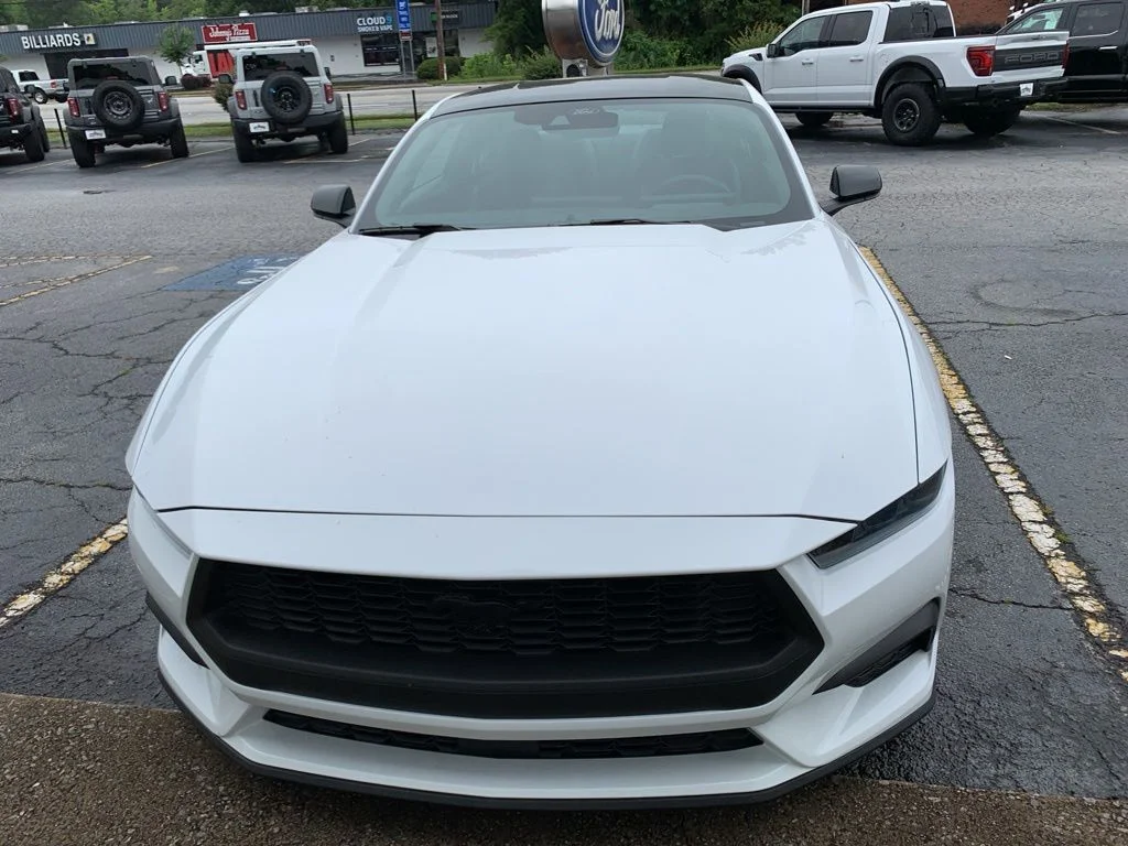 2026 Ford Mustang EcoBoost Fastback's photo