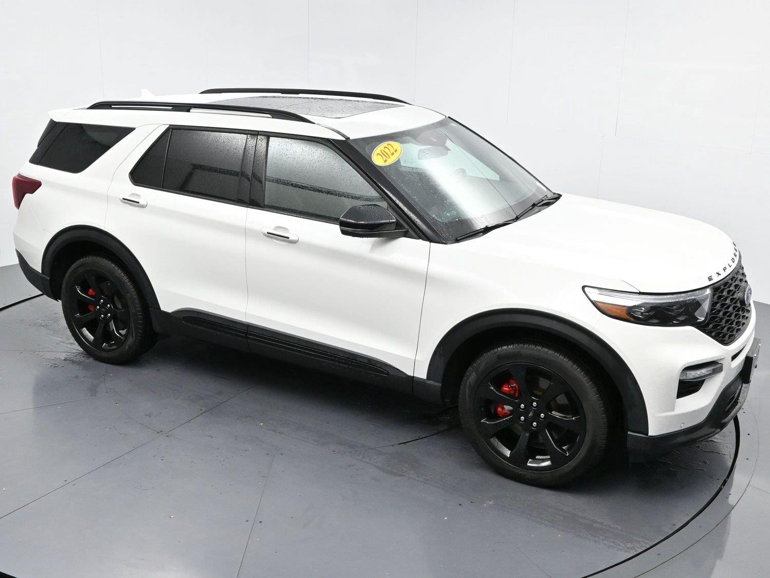 Used 2022 Star White Metallic Tri-Coat Ford ST image 48
