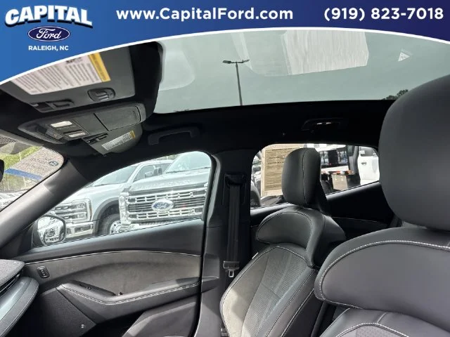 Used 2025 Black Ford GT image 22