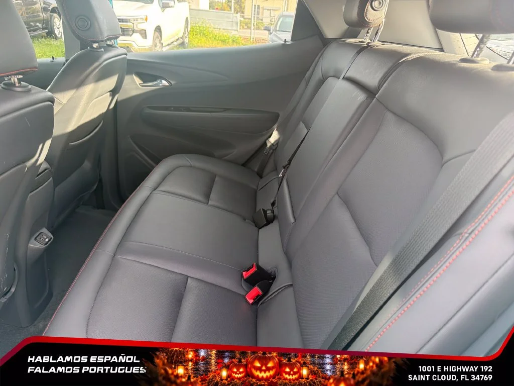 Used 2021 OASIS BLUE Chevrolet Premier image 25