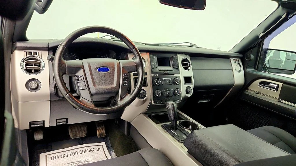 Used 2016 Shadow Black Ford 4WD 4dr XLT w/ Power Moonroof image 11