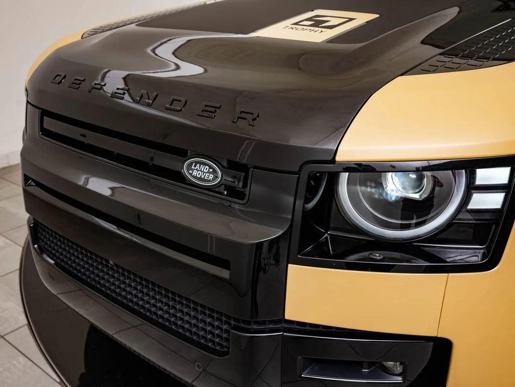 New 2026 Deep Sandglow Yellow Land Rover Trophy Edition Deep Sandglow image 16