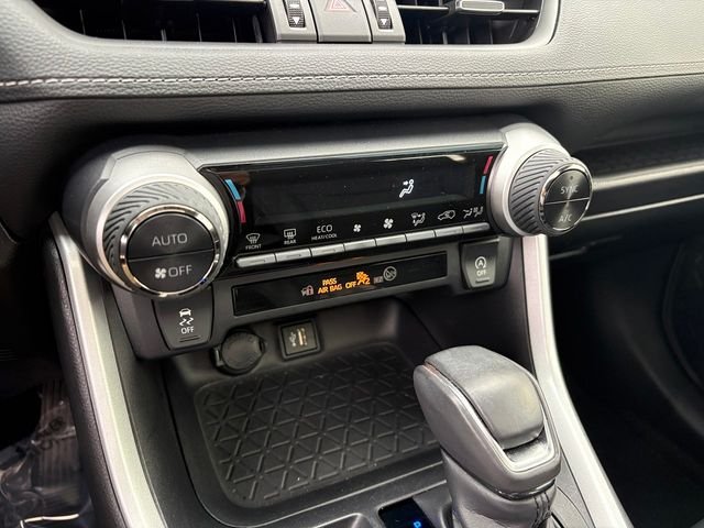 Used 2024 Gray Toyota XLE Premium image 31