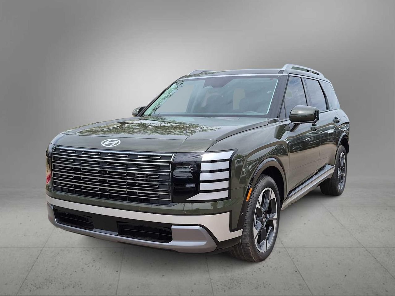 New 2026 Titan Green Hyundai Limited image 4