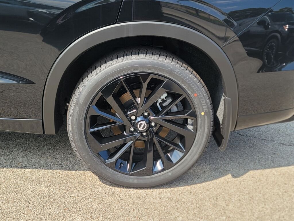New 2026 Black Nissan Platinum image 14