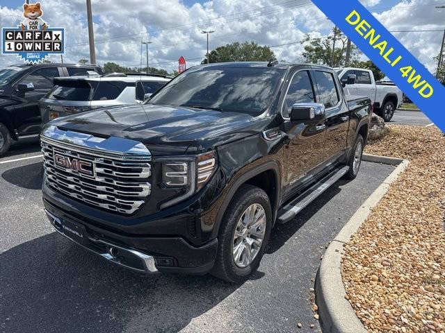 2023 GMC Sierra 4WD Crew Cab Short Box Denali's photo