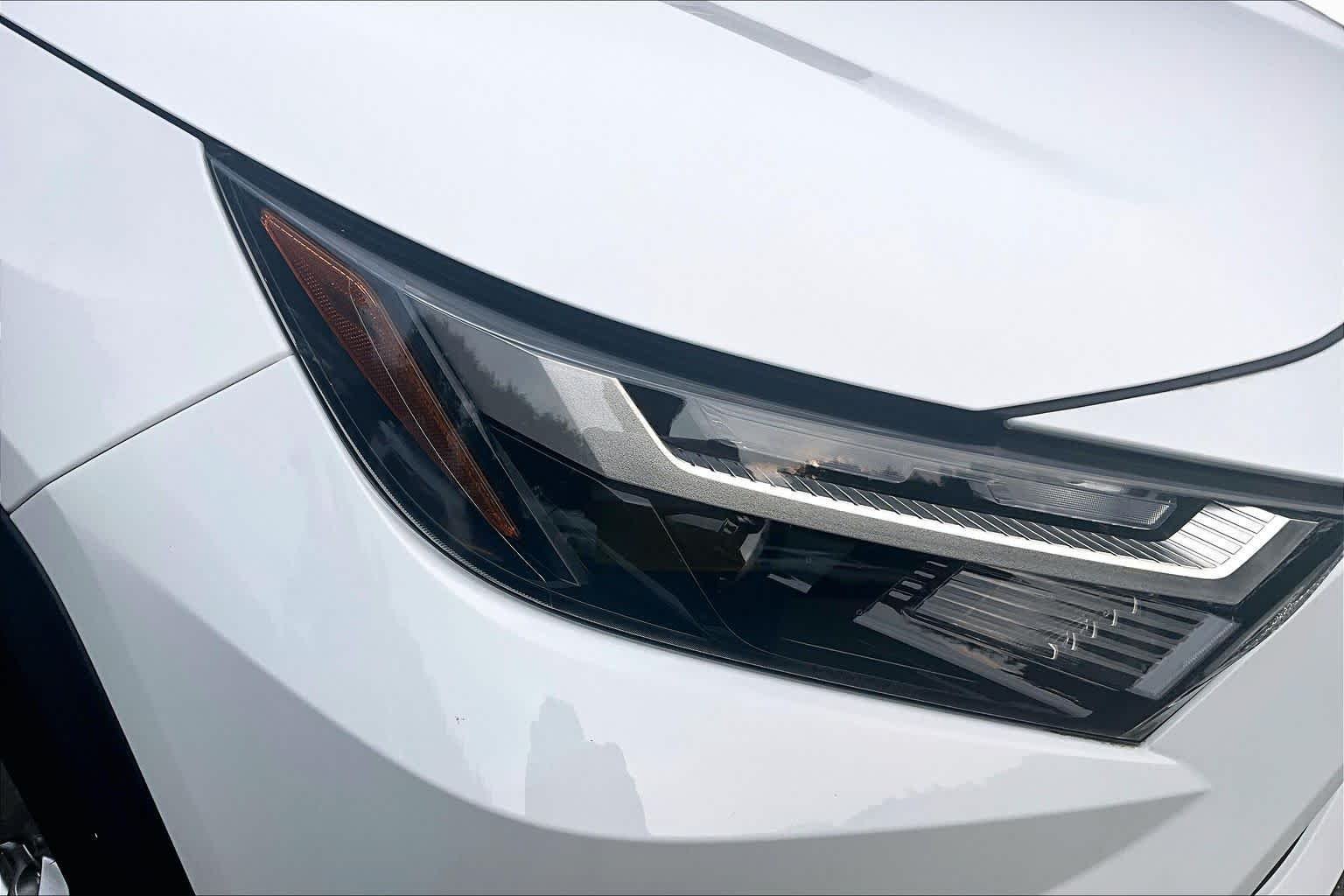 2023 Toyota RAV4 XLE - Photo 25