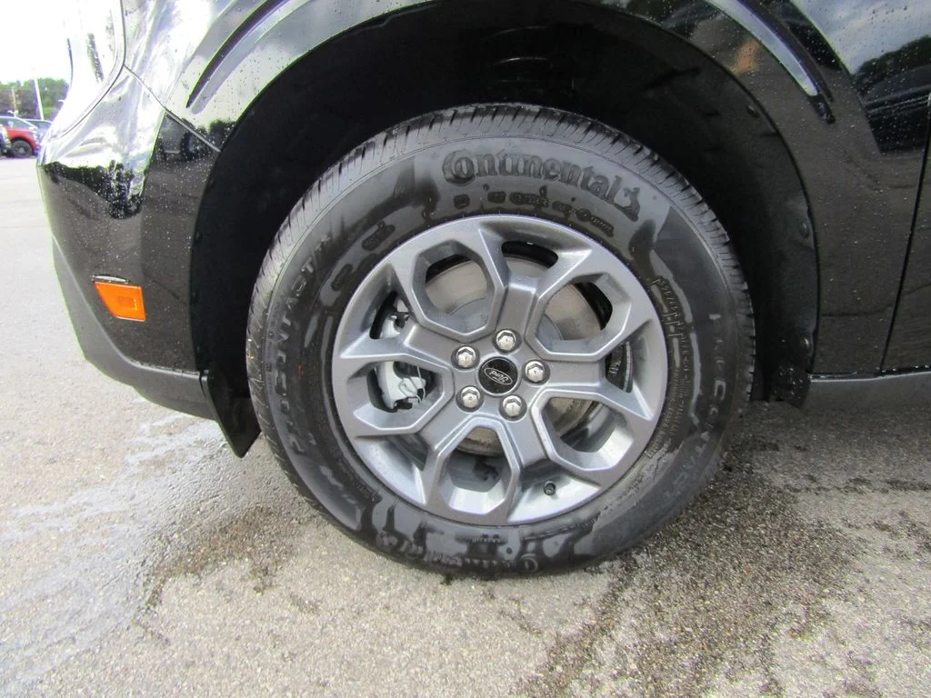New 2026 Shadow Black Ford XLT image 23