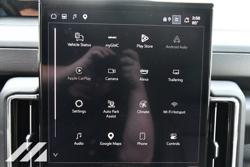 Used 2025 Sterling Metallic GMC Denali image 17