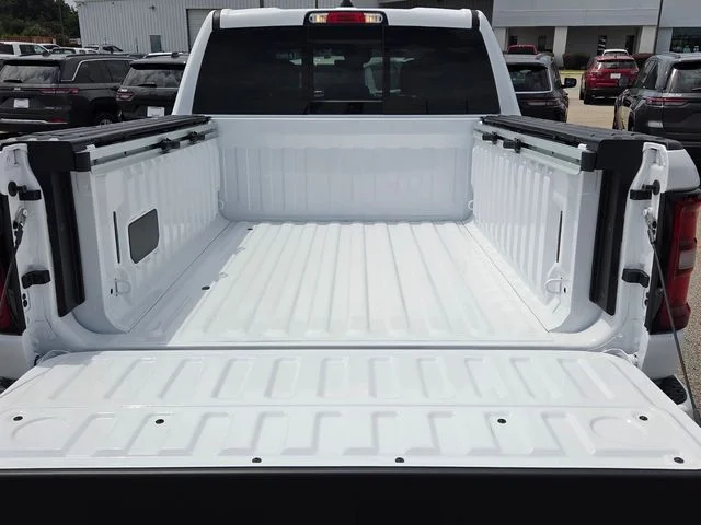 New 2026 Bright White Clear-Coat Exterior Paint RAM Big Horn/Lone Star image 12