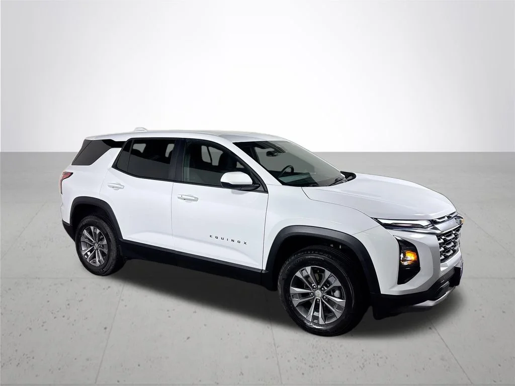 Used 2025 White Chevrolet LT image 4