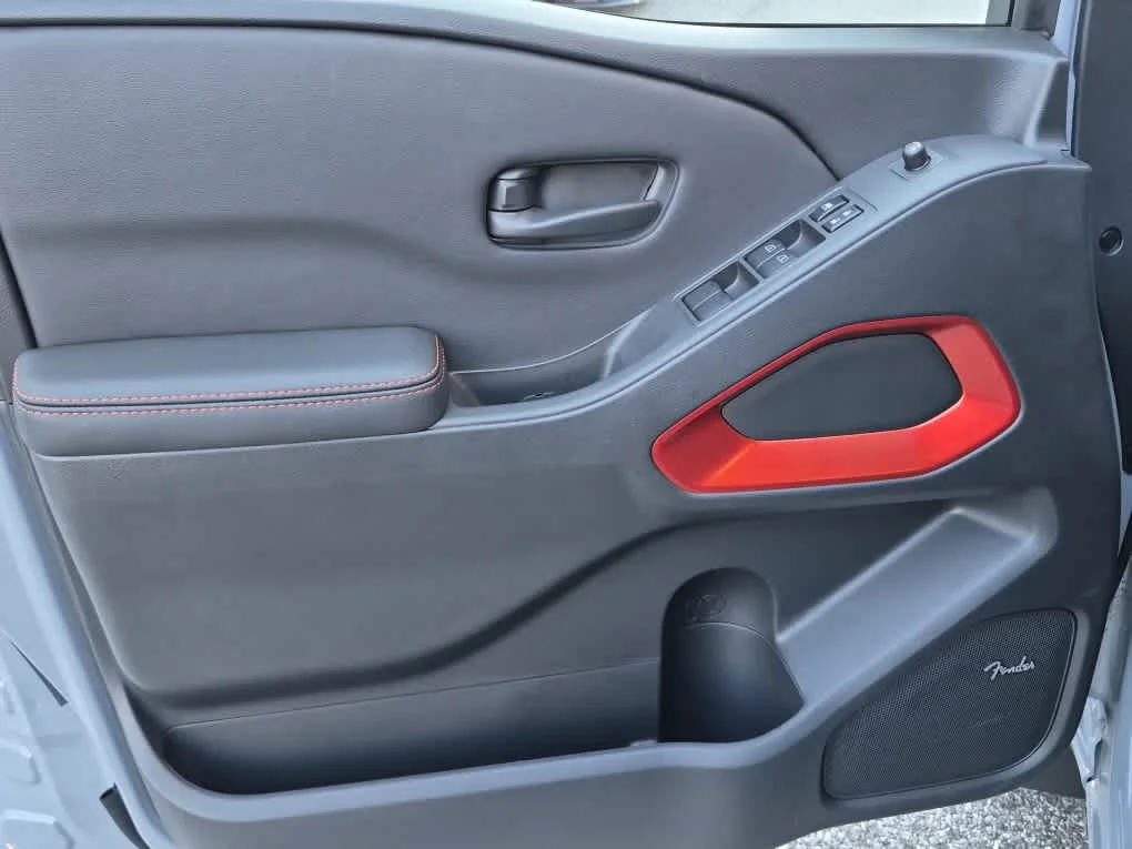 New 2027 GRAY Nissan PRO-4X image 9