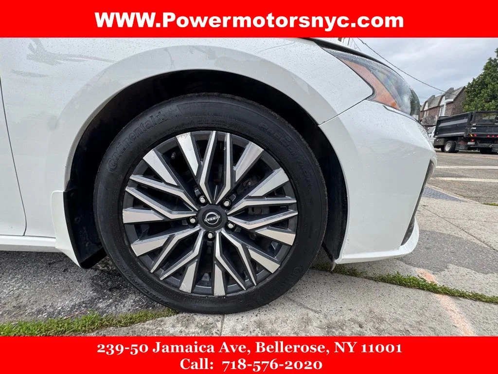 Used 2024 White Nissan 2.5 SV image 12